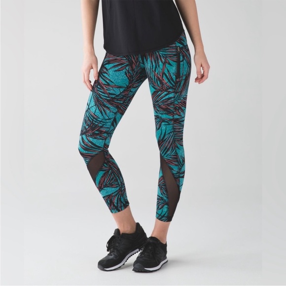 Lululemon Inspire Tight II - Picture 2 of 15